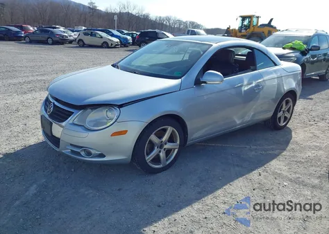 2007 Volkswagen Eos 2.0T Sport z USA, uszkodzony, nr VIN WVWCA71F97V031086